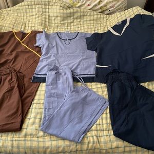 3 pairs scrubs